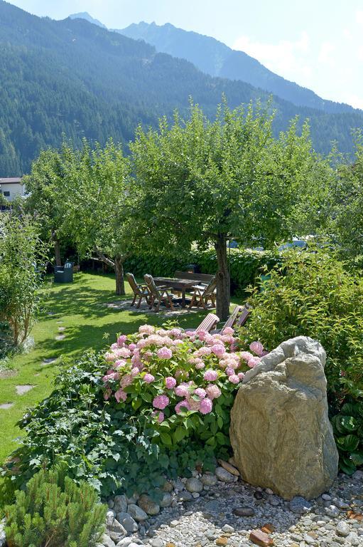 Apart Austria Mayrhofen Exteriör bild